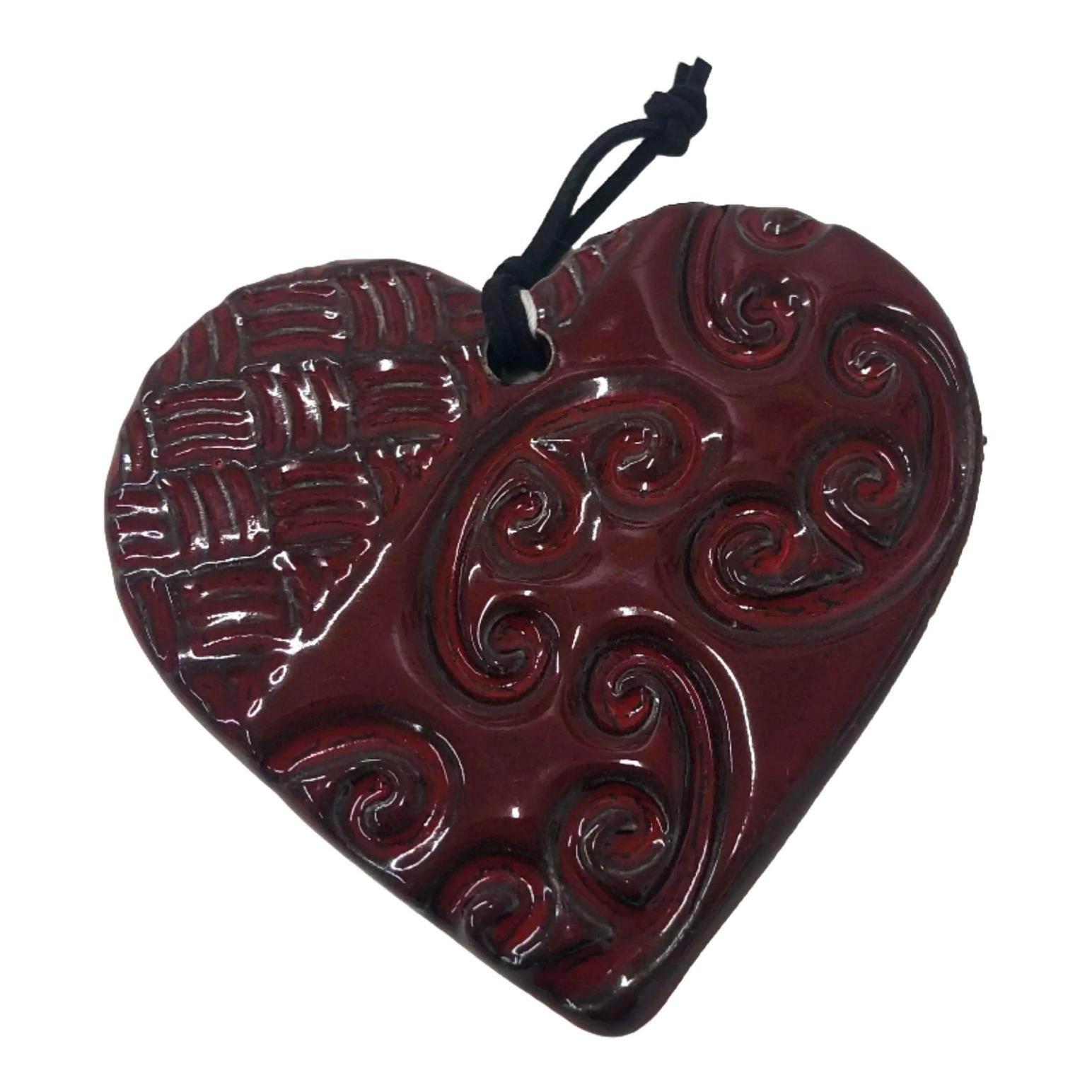 Michelle Bow Ceramics Large Puffed Heart Kowhaiwhai 14cm